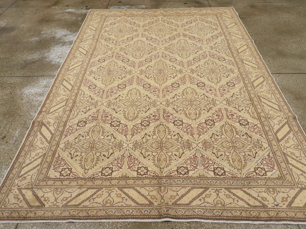 Vintage Turkish Sivas Carpet, No.14957 - Gss
