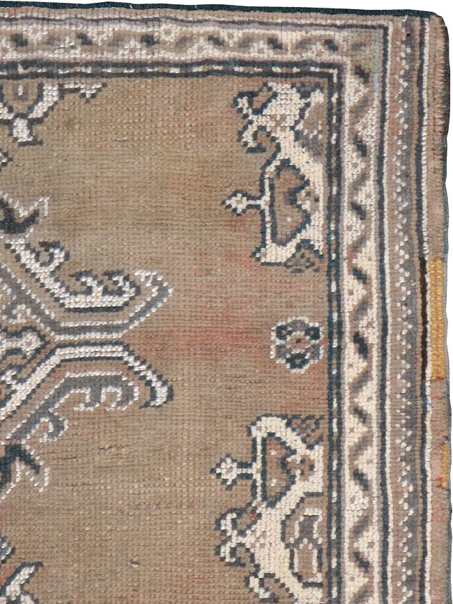 Antique Turkish Oushak Rug, No.15171 - Gss