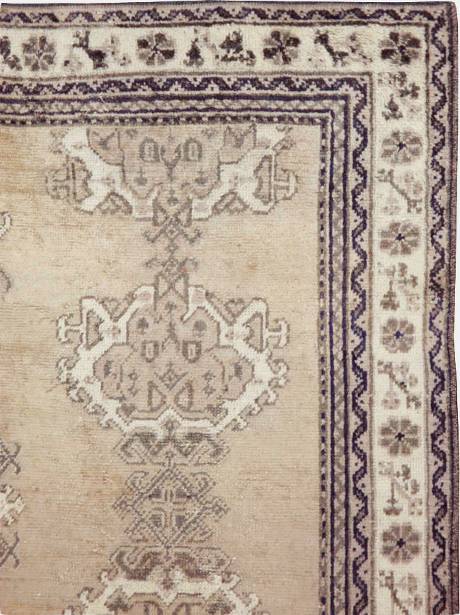 Antique Turkish Oushak Square Accent Carpet, No.15174 - Gss