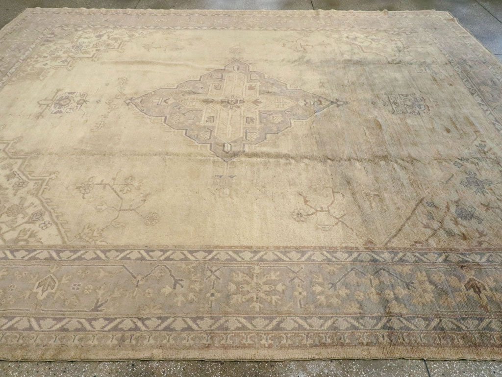 Antique Turkish Oushak Carpet, No.15253 - Gss