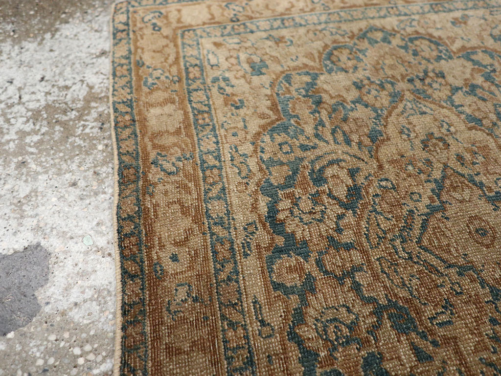 Antique Persian Mashad Throw Rug, No.15334 - Gss