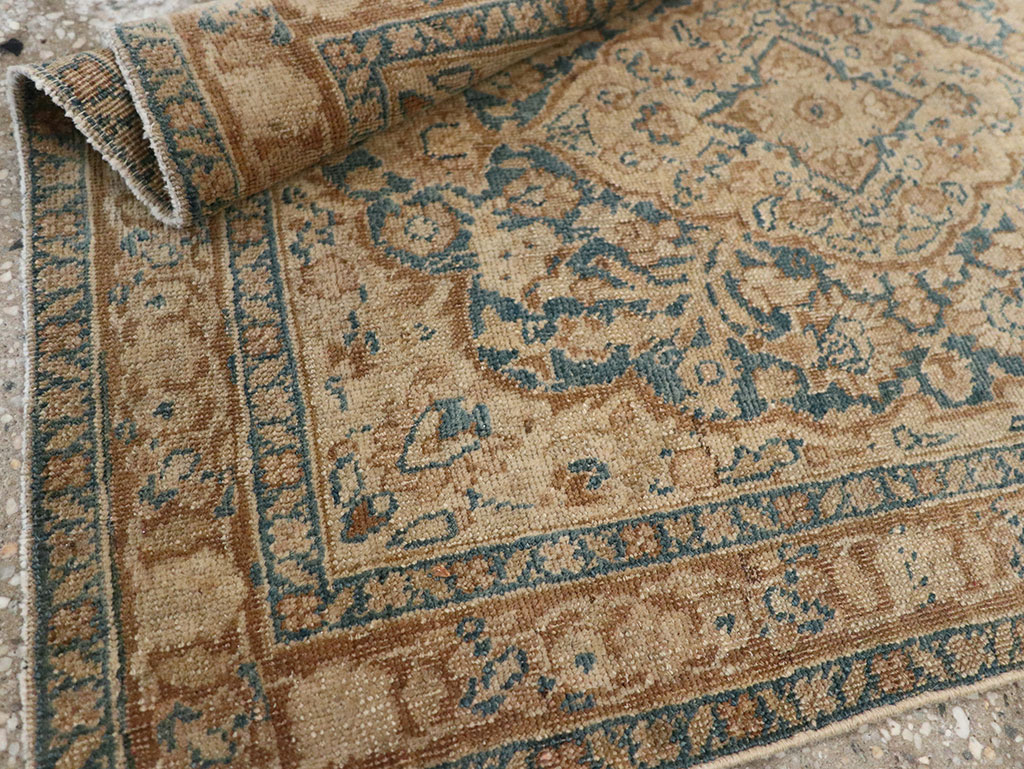 Antique Persian Mashad Throw Rug, No.15334 - Gss