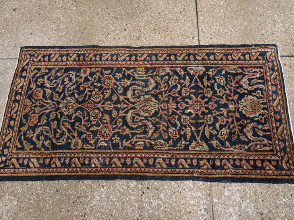 Antique Persian Mahal Rug, No.15336 - Gss