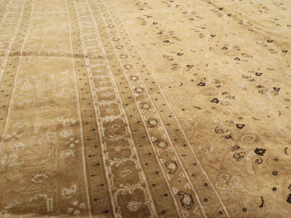 Antique Persian Tabriz Carpet, No.15349 - Gss