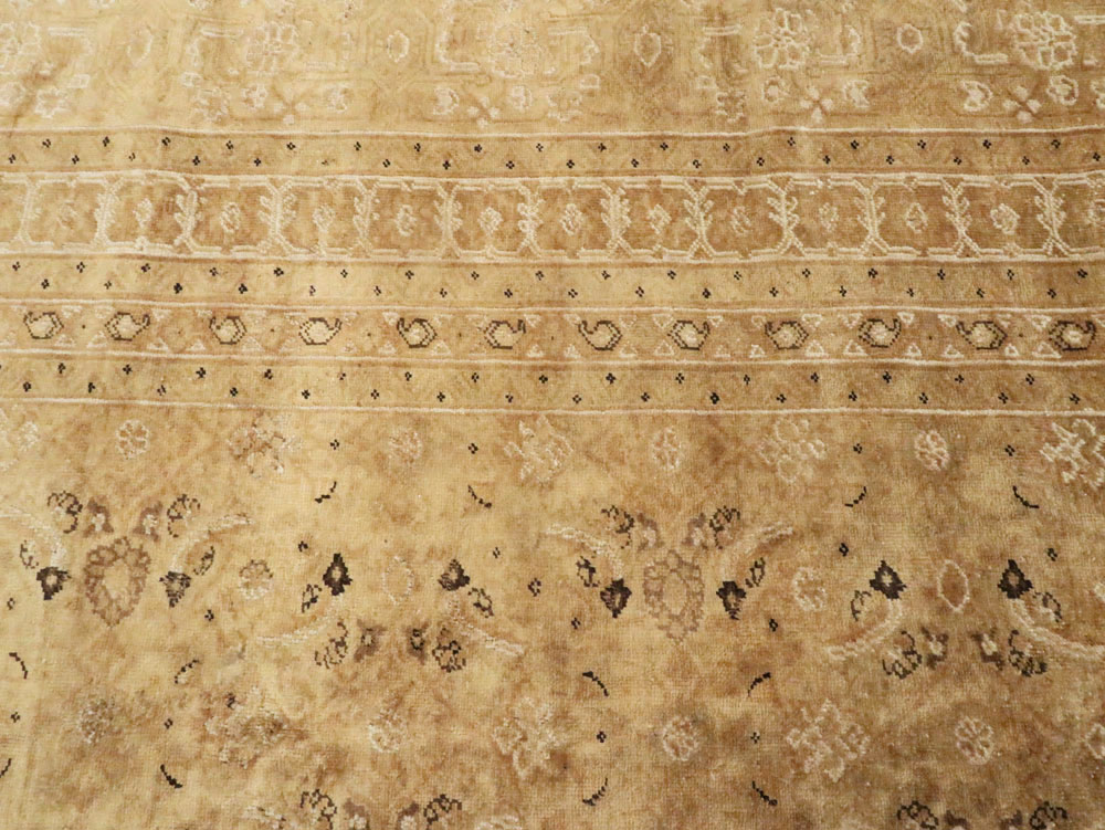 Antique Persian Tabriz Carpet, No.15349 - Gss