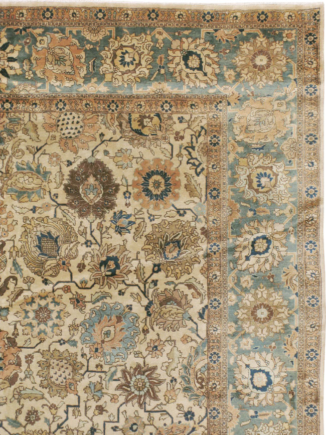 Vintage Persian Tabriz Carpet, No.15379 - Gss