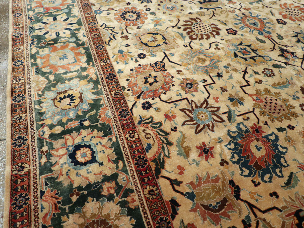 Vintage Persian Tabriz Carpet, No.15379 - Gss