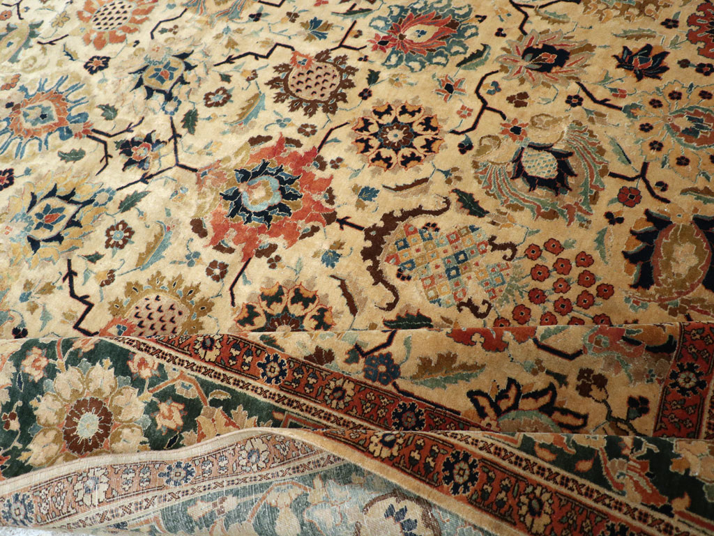 Vintage Persian Tabriz Carpet, No.15379 - Gss