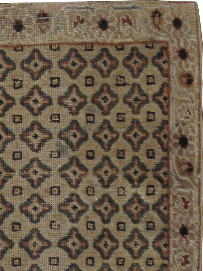 Antique Persian Tabriz Rug, No.15391 - Gss