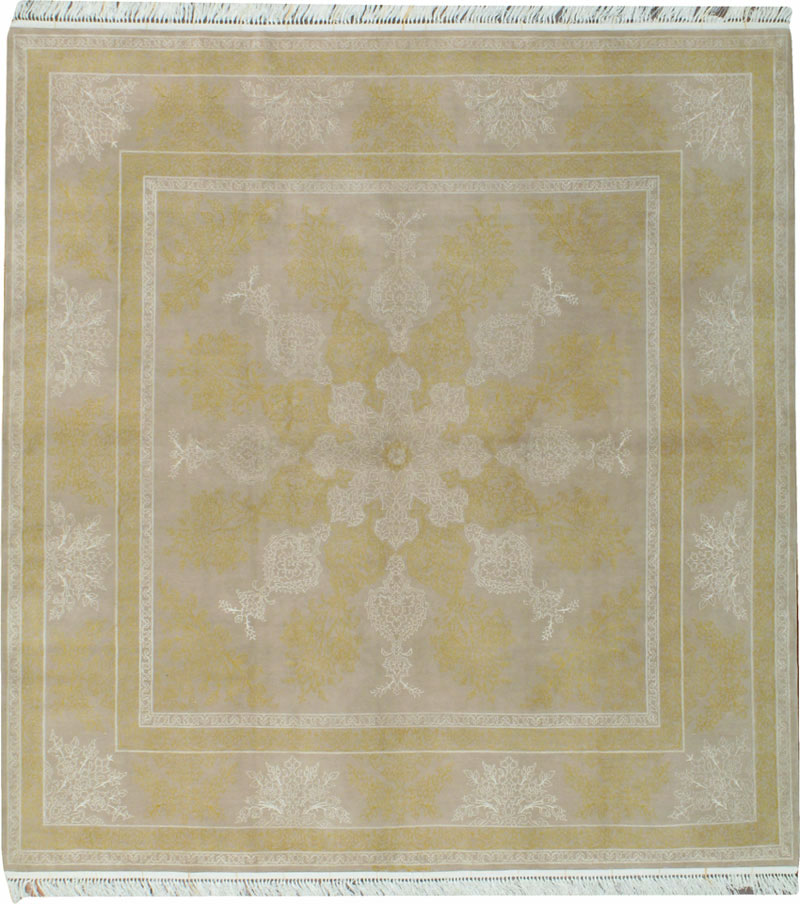 Vintage Persian Isfahan Square Rug, No.15428 - Gss