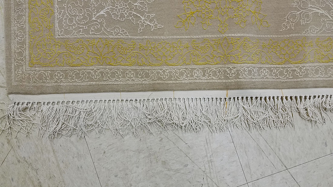 Vintage Persian Isfahan Square Rug, No.15428 - Gss