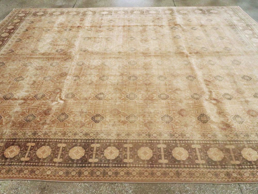 Vintage Persian Tabriz Carpet, No.15499 - Gss