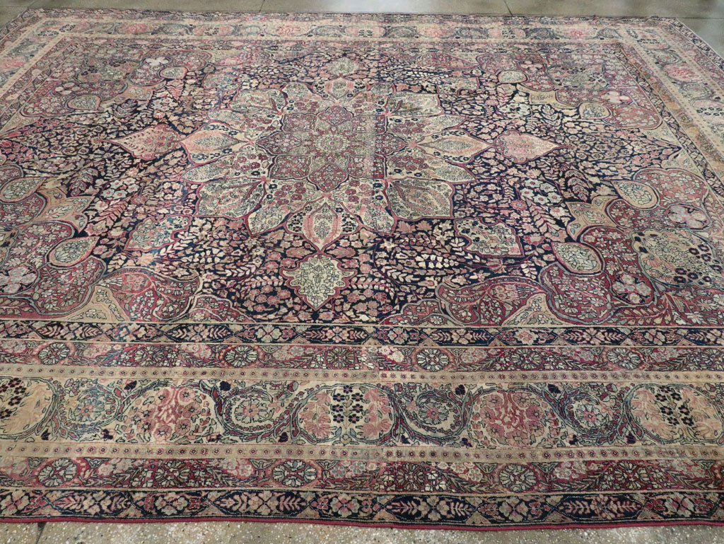 Antique Persian Lavar Kerman Carpet, No.15532 - Gss