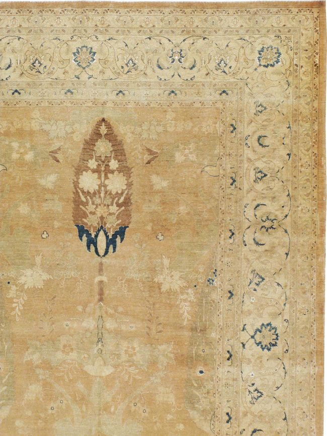Antique Persian Tabriz Carpet, No.15593 - Gss