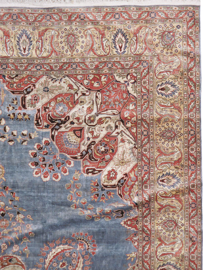 Antique Turkish Herekeh Silk Rug, No.15636 - Gss