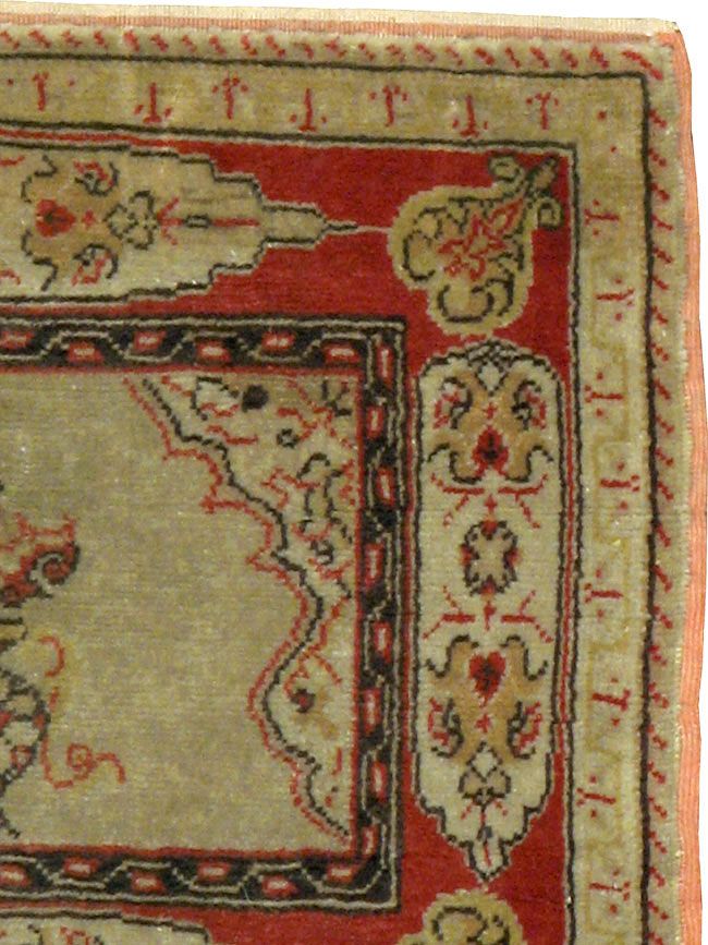 Vintage Turkish Herekeh Rug, No.15700 - Gss