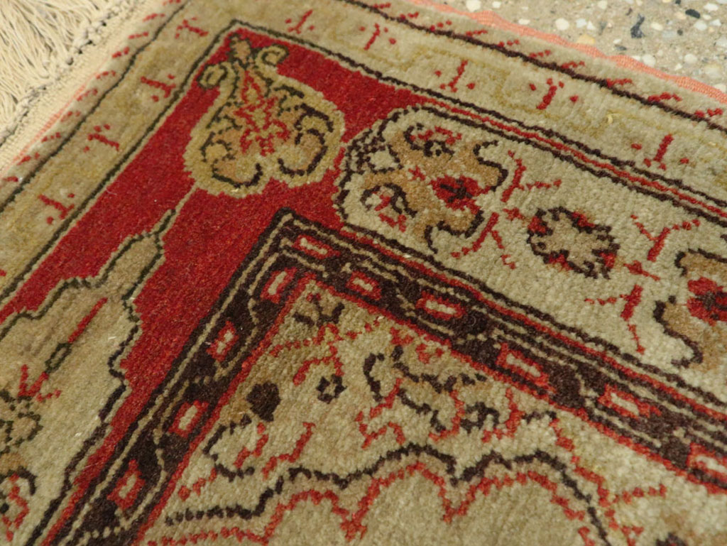 Vintage Turkish Herekeh Rug, No.15700 - Gss