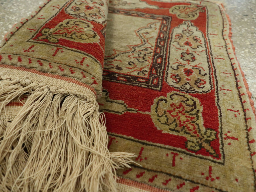 Vintage Turkish Herekeh Rug, No.15700 - Gss