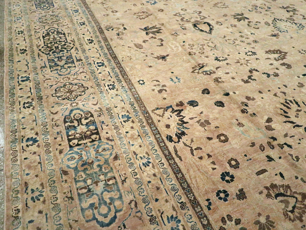 Antique Persian Mashad Carpet, No.15760 - Gss