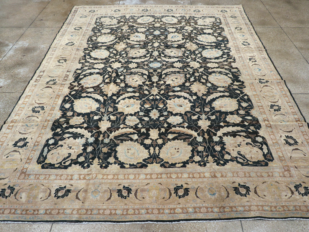 Antique Persian Tabriz Carpet, No.15777 - Gss