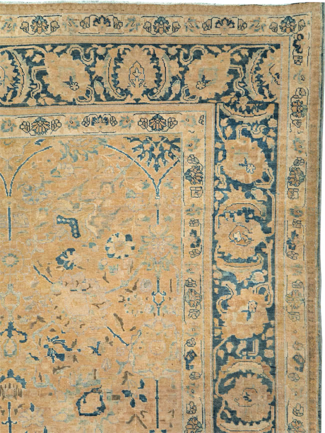 Antique Persian Tabriz Carpet, No.15810 - Gss