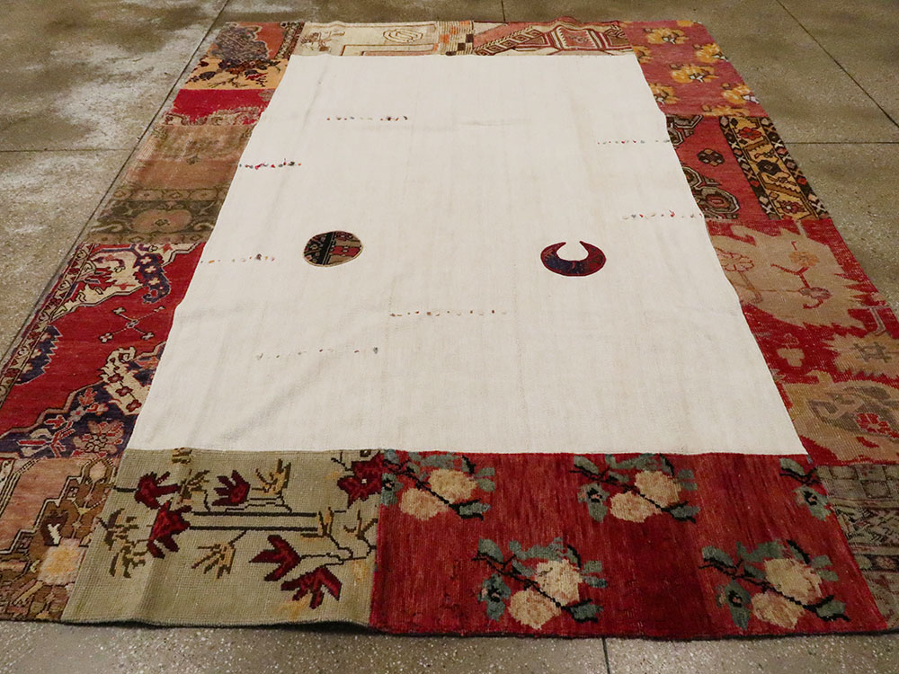 Modern Turkish Anatolian Patchwork Accent Carpet, No.15869 - Gss