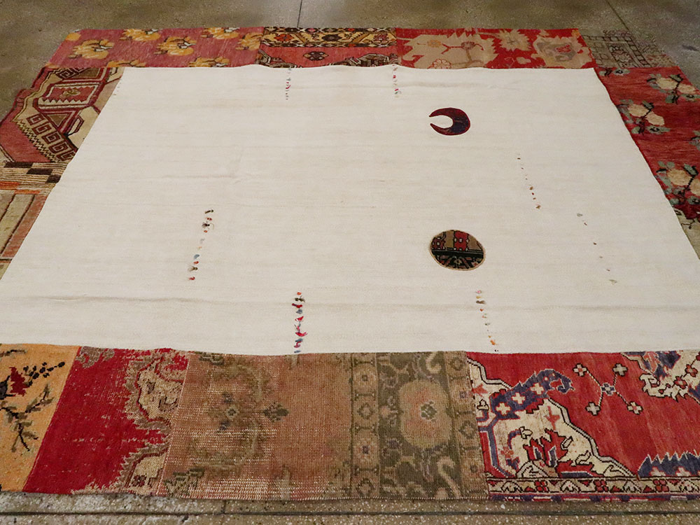 Modern Turkish Anatolian Patchwork Accent Carpet, No.15869 - Gss
