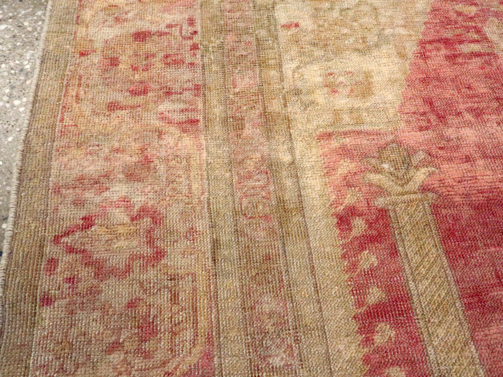 Antique Turkish Sivas Rug, No.15910 - Gss