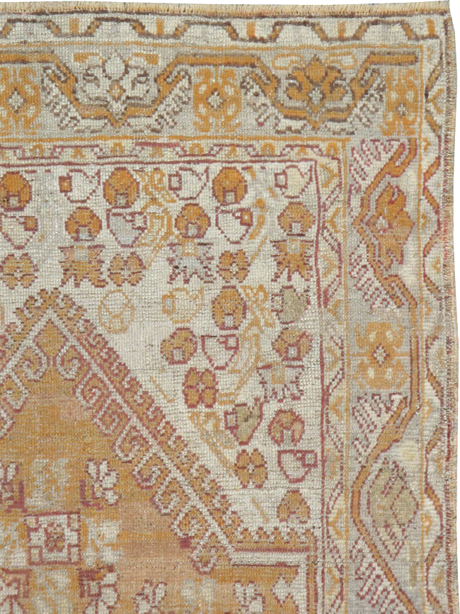 Antique Turkish Ghiordes Rug, No.15940 - Gss