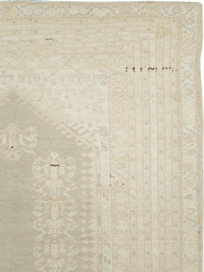 Antique Turkish Ghiordes Rug, No.16105 - Gss