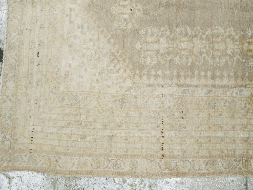 Antique Turkish Ghiordes Rug, No.16105 - Gss