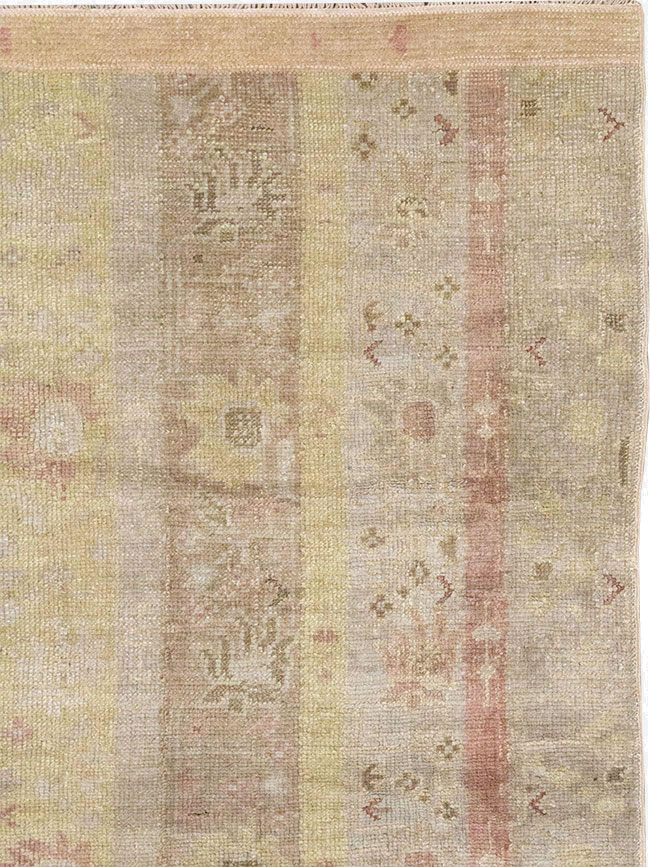Antique Turkish Ghiordes Room Size Carpet, No.16114 - Gss
