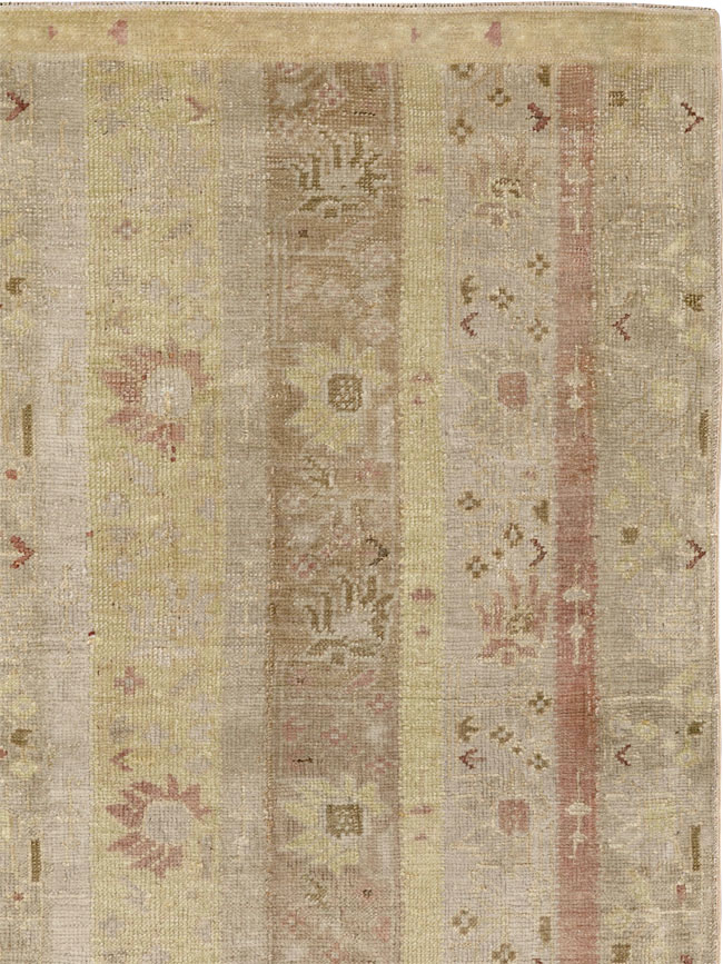 Antique Turkish Ghiordes Room Size Carpet, No.16114 - Gss