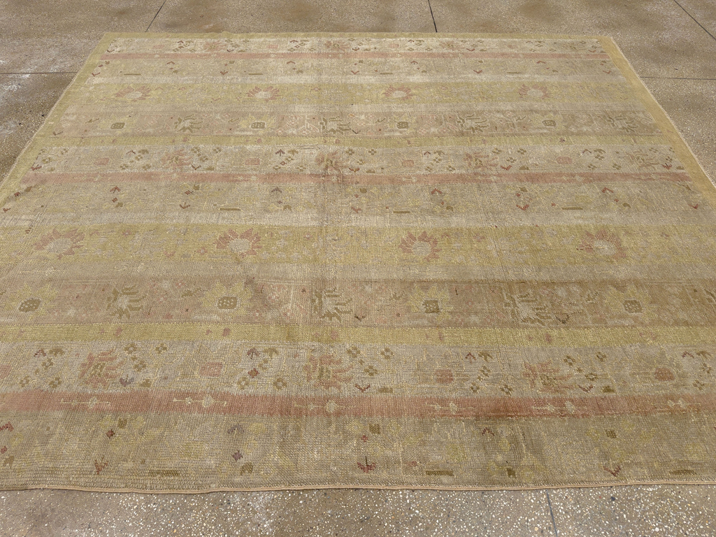 Antique Turkish Ghiordes Room Size Carpet, No.16114 - Gss