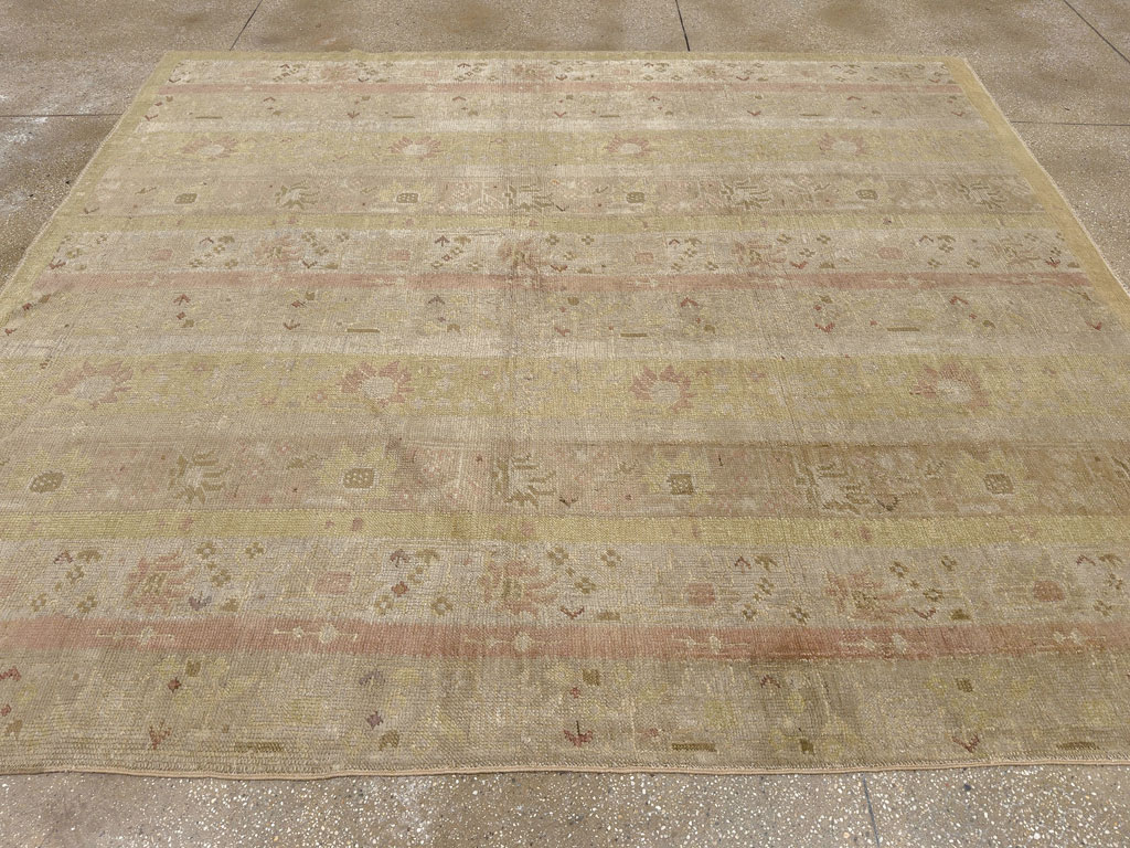 Antique Turkish Ghiordes Room Size Carpet, No.16114 - Gss
