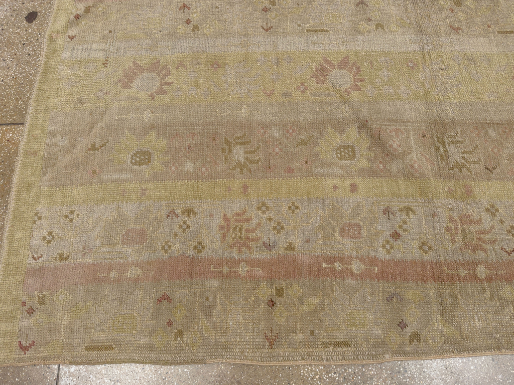 Antique Turkish Ghiordes Room Size Carpet, No.16114 - Gss