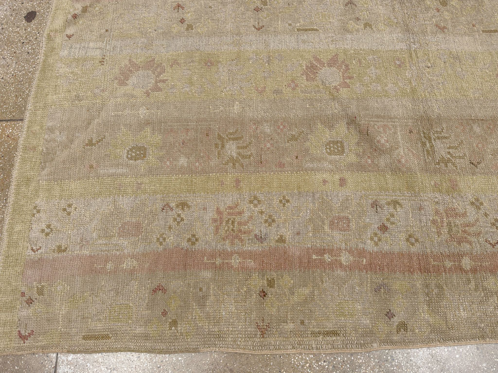 Antique Turkish Ghiordes Room Size Carpet, No.16114 - Gss
