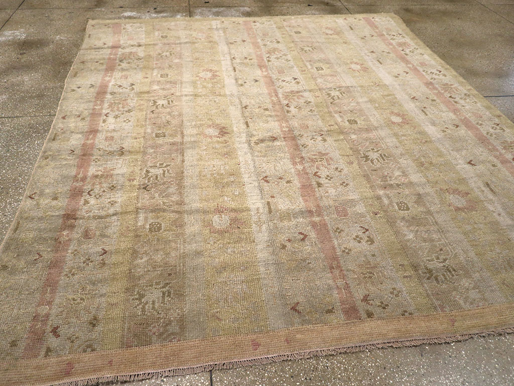 Antique Turkish Ghiordes Room Size Carpet, No.16114 - Gss