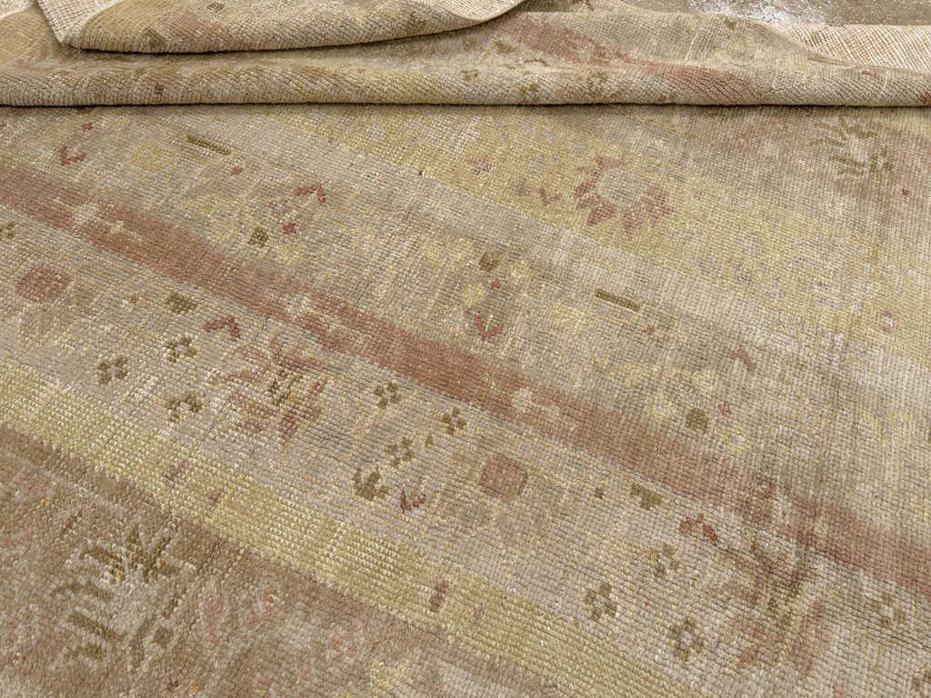 Antique Turkish Ghiordes Room Size Carpet, No.16114 - Gss