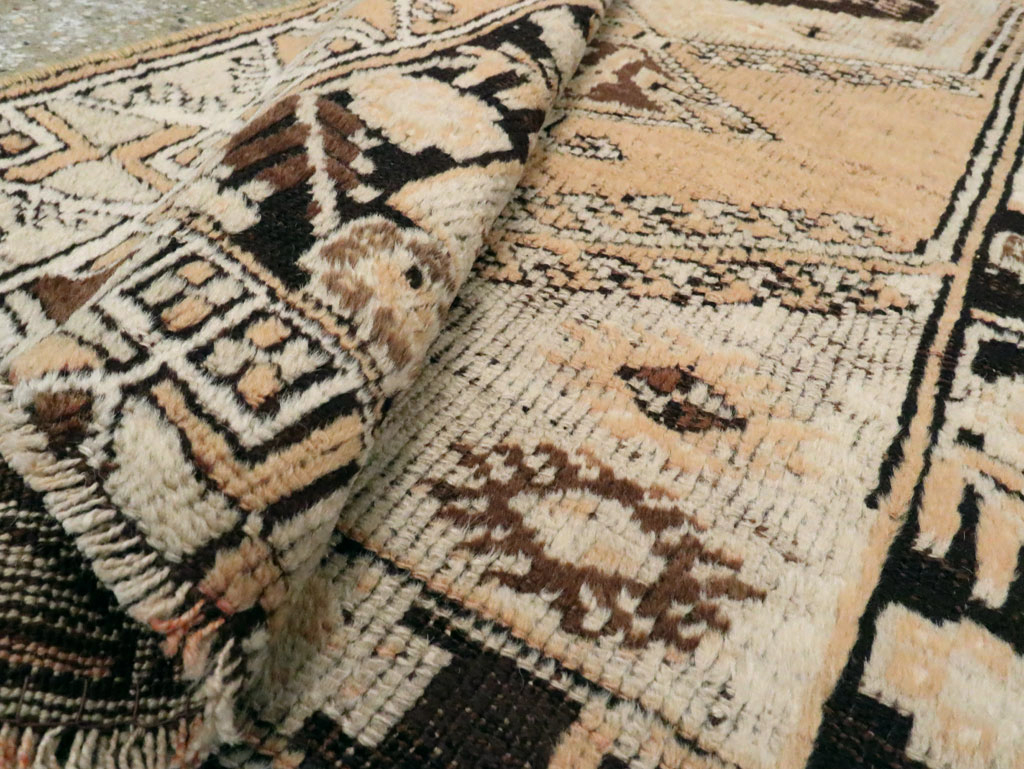 Vintage Turkish Ghiordes Rug, No.16195 - Gss