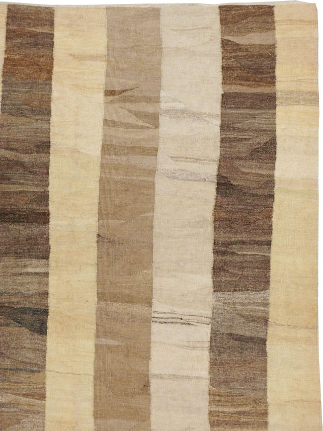 Modern Persian Kilim, No.16205 - Gss