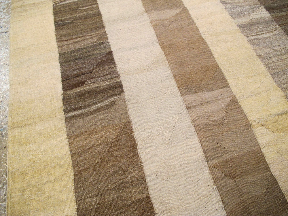 Modern Persian Kilim, No.16205 - Gss