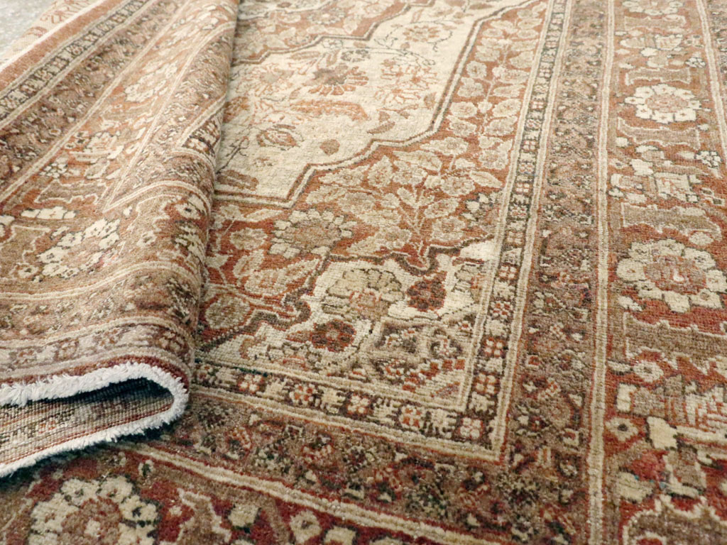 Antique Persian Tabriz Hagi Jalil Rug, No.16281 - Gss