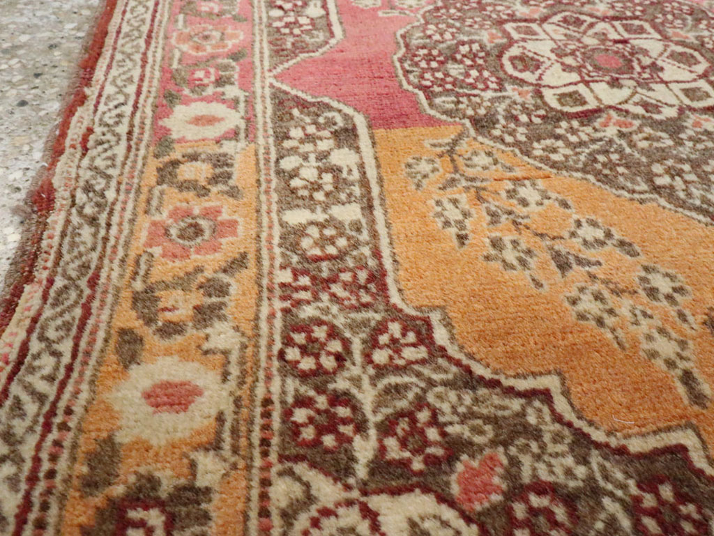 Antique Persian Tabriz Rug, No.16297 - Gss