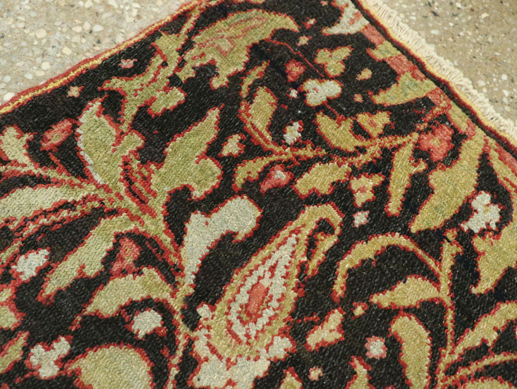 Antique Persian Senneh Rug, No.16298 - Gss