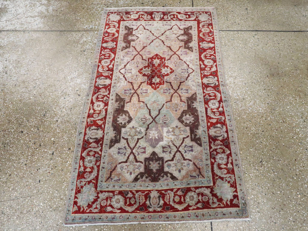Vintage Persian Tabriz Rug, No.16327 - Gss