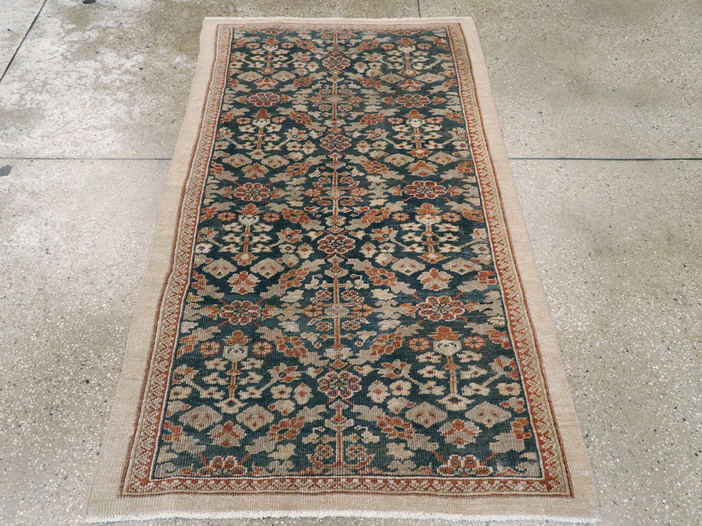 Antique Persian Mahal Rug, No.16512 - Gss