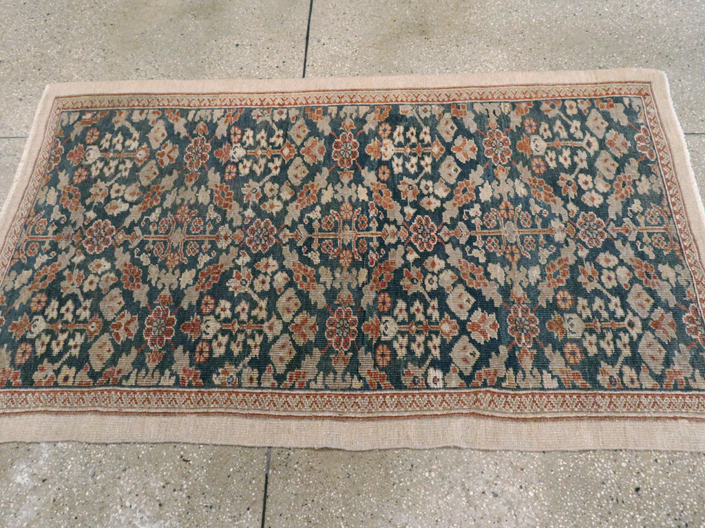 Antique Persian Mahal Rug, No.16512 - Gss