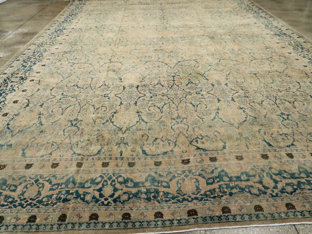 Antique Persian Tabriz Carpet, No.16566 - Gss