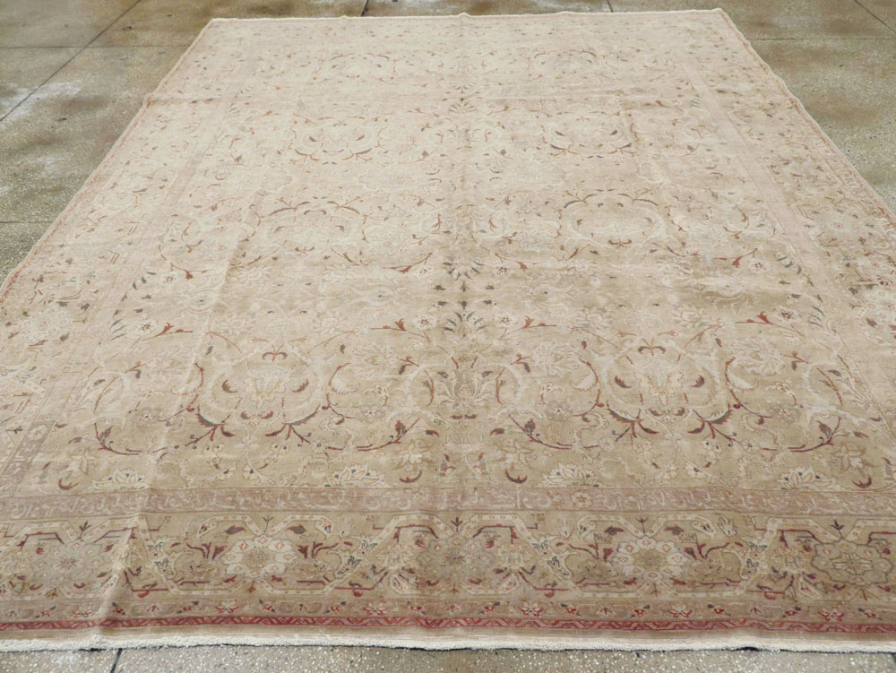 Antique Persian Tabriz Carpet, No.16604 - Gss